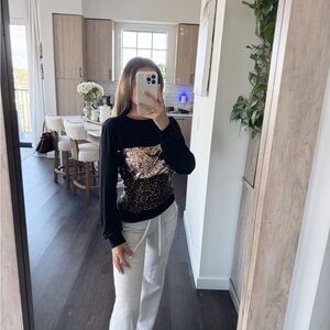 SHEIN Sequin/Leopard Crewneck (Size Large)